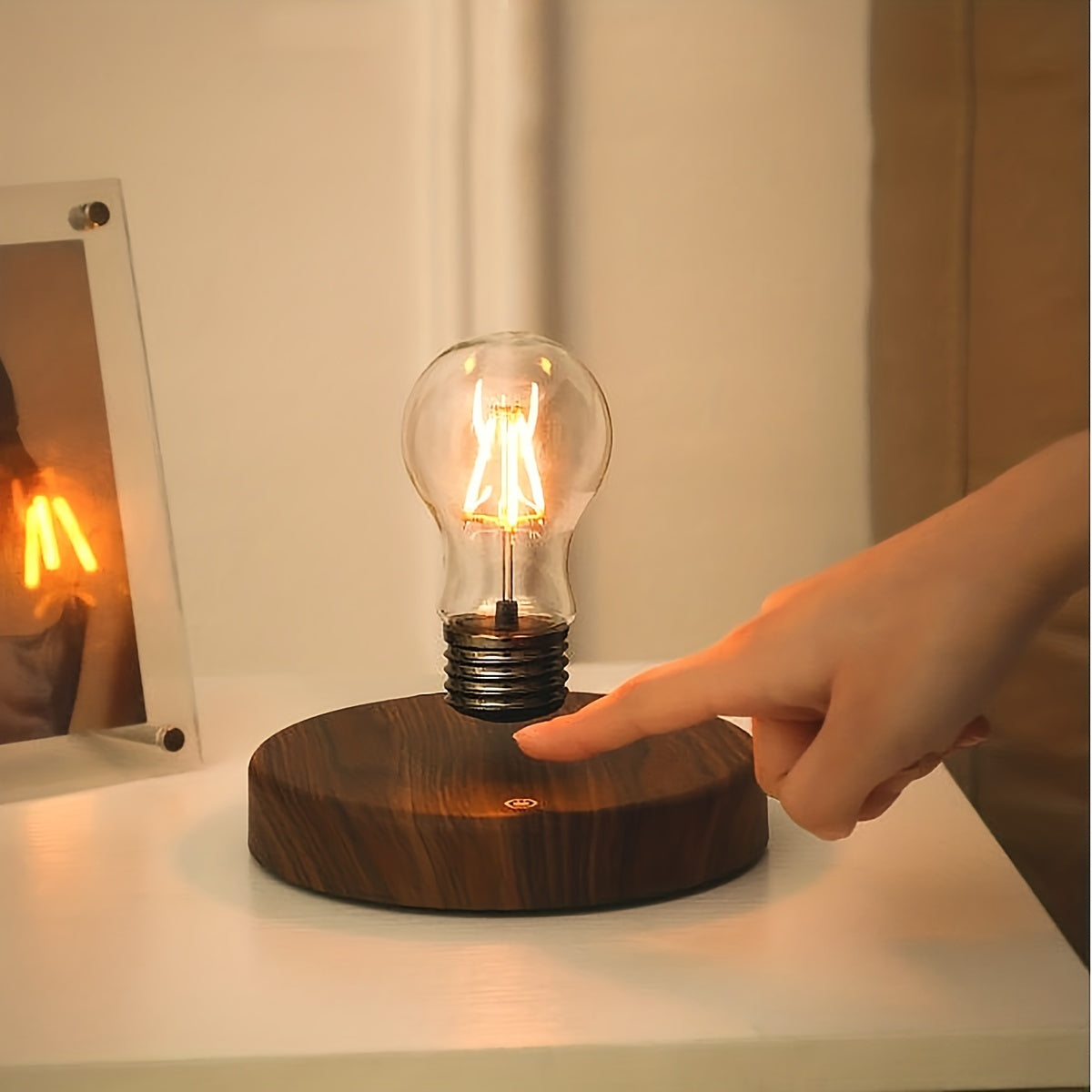 Magnetic Levitating LED Lamp